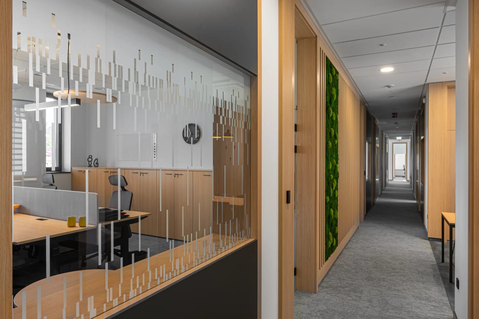 Interiéry pro designérské studio TOKA — Kanceláře EVT Stavby ve Svitavách, foto 15