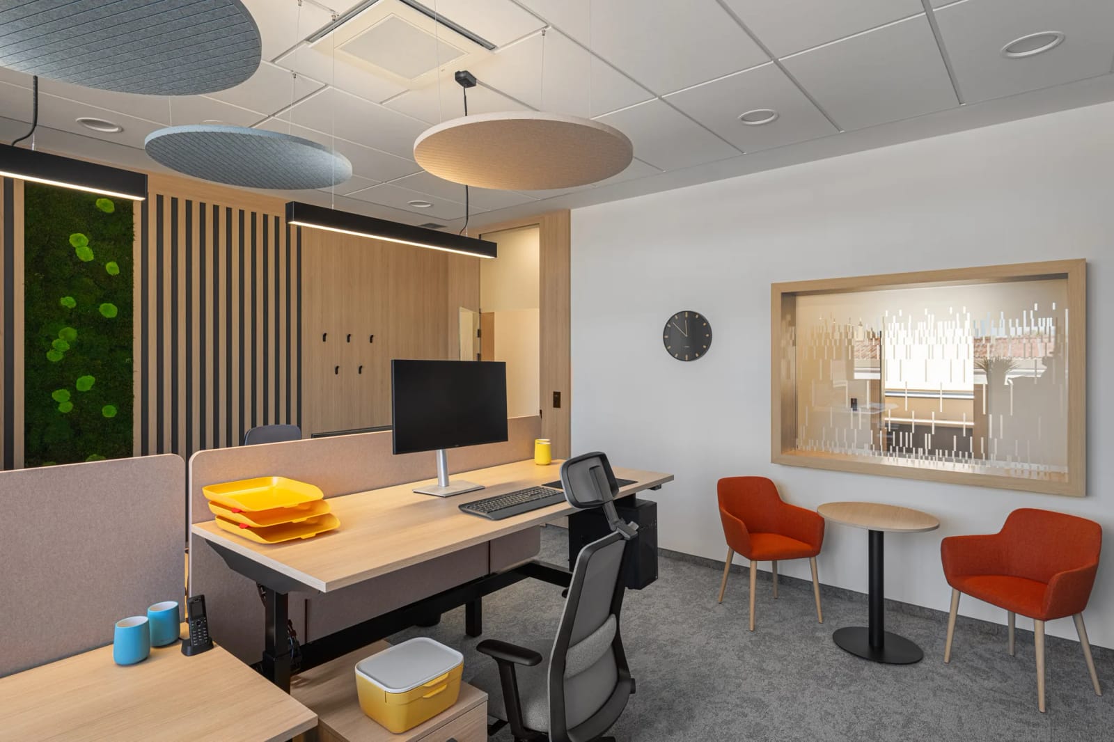 Interiéry pro designérské studio TOKA — Kanceláře EVT Stavby ve Svitavách, foto 12