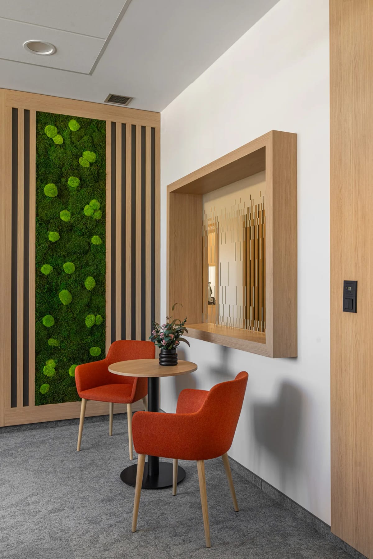 Interiéry pro designérské studio TOKA — Kanceláře EVT Stavby ve Svitavách, foto 16