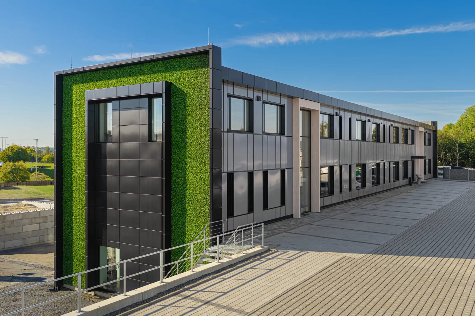 Interiéry pro designérské studio TOKA — Kanceláře EVT Stavby ve Svitavách, foto 1