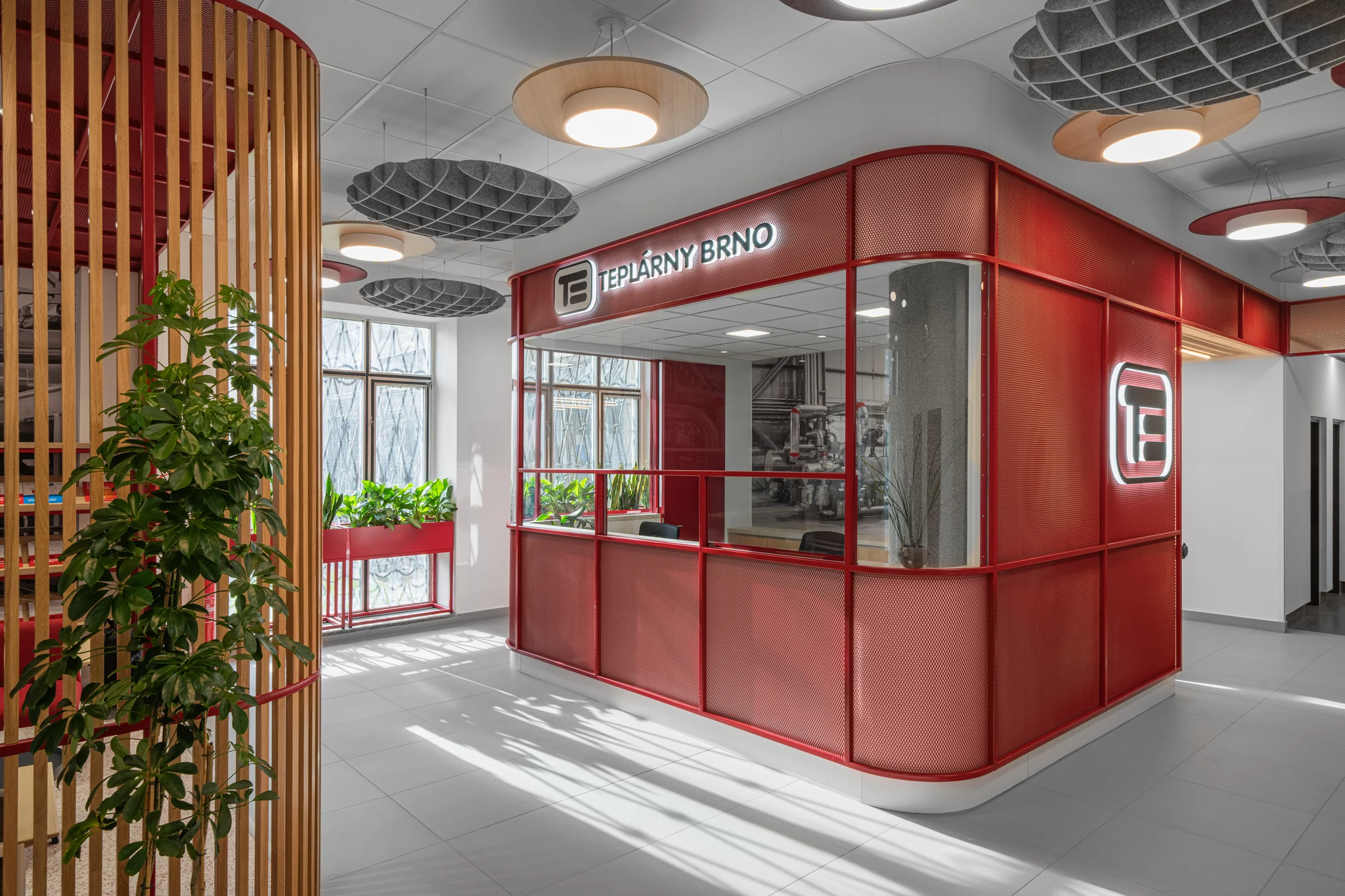 Interiéry pro designérské studio TOKA — Recepce Tepláren Brno, foto 3